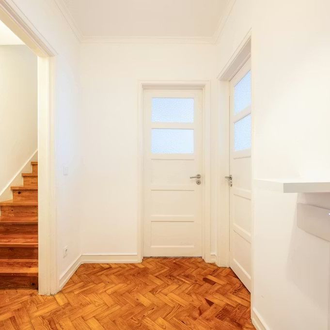 Rua Barão de Sabrosa, Lisbon, Lisbon 1900-167 - Photo 1