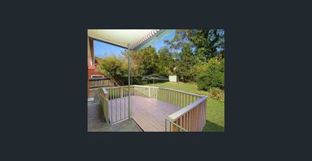 Stunning Family Residence - Photo 2