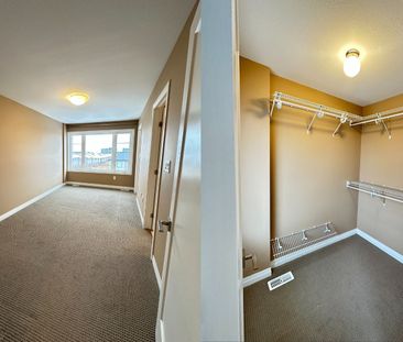 For Lease - 31 Soho Street, Hamilton, Ontario - Photo 3