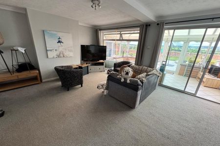 Blything Court - Photo 2