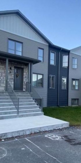 Logement 5 1/2 neuf - Photo 1