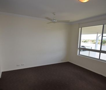 29/1 Lakefront Crescent, 4227, Varsity Lakes Qld - Photo 3