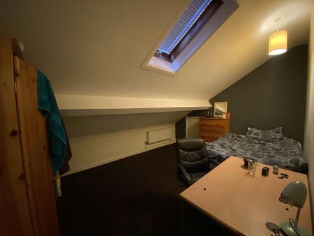 4 bedroom apartment to rent - Photo 5