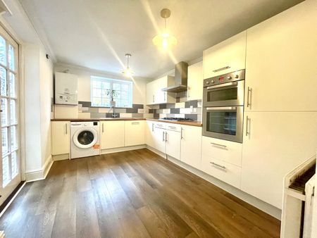 2 Bed Maisonette, South Parade Mansions, BS8 - Photo 5