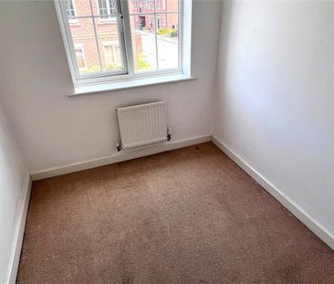 3 bedroom detached house to rent - Photo 5