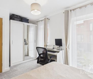 3 bedroom terraced house to rent - Photo 6