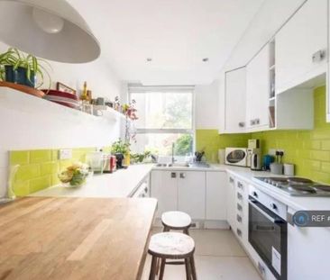 1 bedroom in a flat share to rent - Photo 5