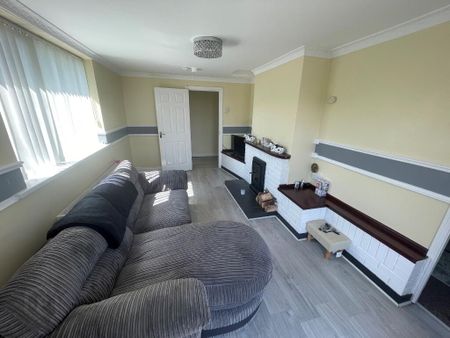 112 Drumnaquoile Road, Ballynahinch, BT24 8QS - Photo 3