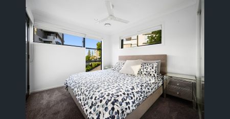 Executive Villa - Waterfront Living at "Allisee" - Photo 5