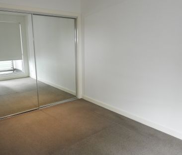 202/174 Riversdale Road, Hawthorn - Photo 4