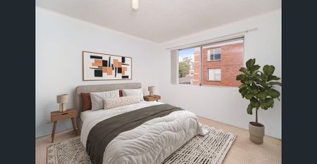 Bright and spacious - Photo 4