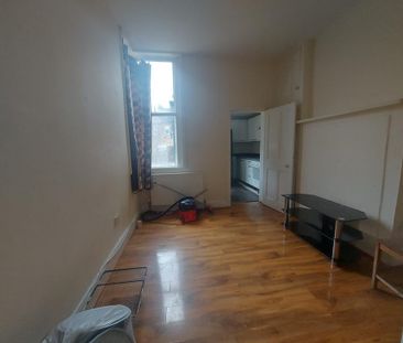 2 bedroom maisonette to rent - Photo 1