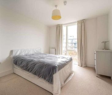 Altius Court, Highams, E4 - Photo 3