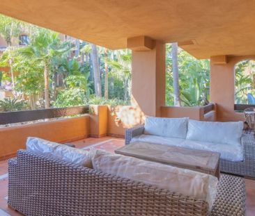 3 Bedroom Apartment For Rent in Nueva Andalucía, Málaga - Photo 5