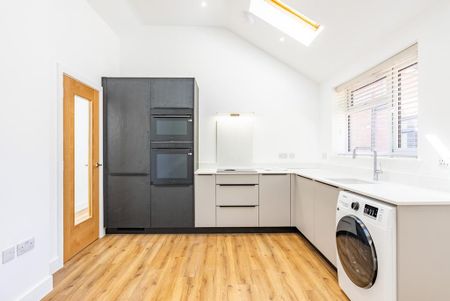 1 bedroom maisonette to rent - Photo 4