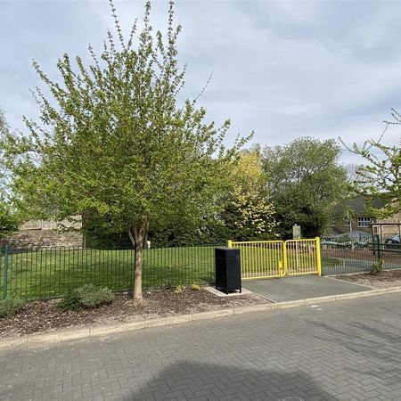 4 bedroom house to rent - Photo 3