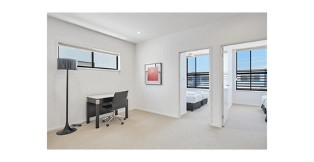 4 Bedroom Modern Townhouse with Private Entertaining Area - Photo 3