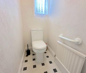3 bedroom semi-detached house to rent - Photo 5