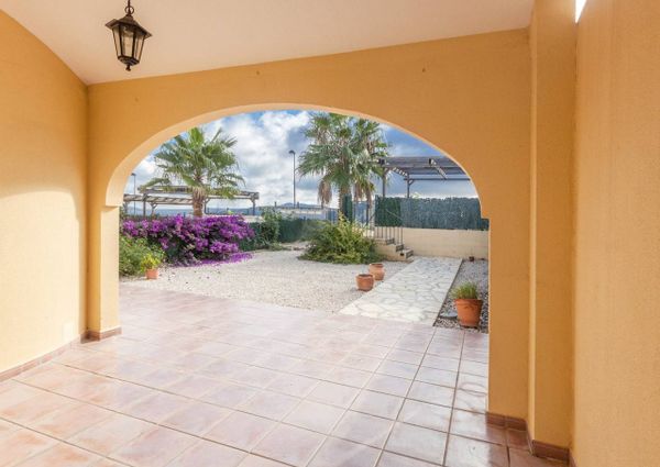 Villa for rent in Gata de Gorgos