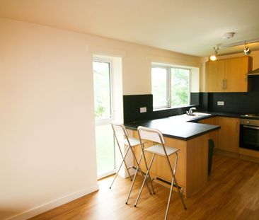 1 Bed Flat, Harper House, M19 - Photo 5