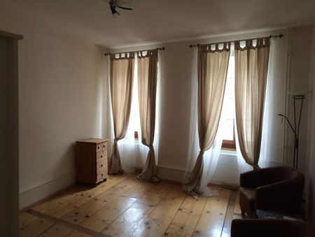 For rent – Magnificent 4.5-room triplex in the heart of the historic center of Ollon (VD) - Foto 2