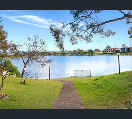 23/20 Barbet Place, Burleigh Waters, Qld 4220 - Photo 2