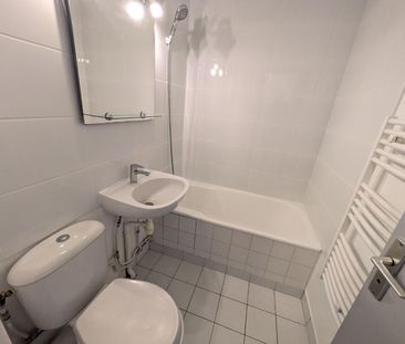 MONTFORT SUR MEU centre ville, un appartement de type studio de 22.... - Photo 5