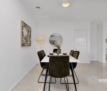 Modern Family Home / 2 Living areas - Photo 6