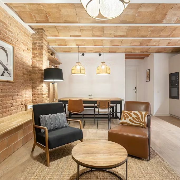 Carrer de l'Espanya Industrial, Barcelona, Catalonia 08014 - Photo 1