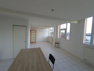 Location Appartement 2 pièces 46 m2 à Saint-Quentin - Photo 5