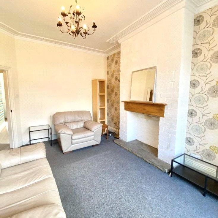 4 bedroom property to rent - Photo 1