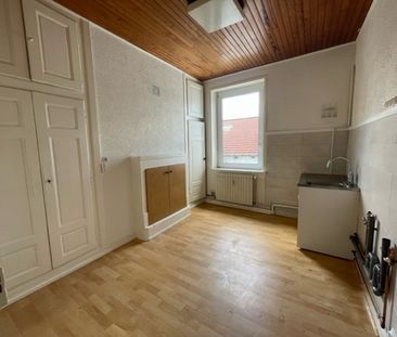 Location Appartement 3 pièces 105m² - Photo 3