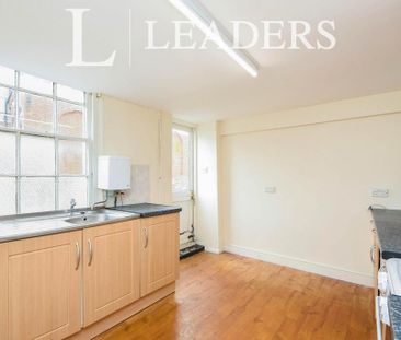2 bedroom flat to rent - Photo 6