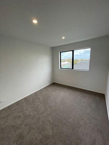 4 Bedroom Townhouse for Rent in Mt. Wellington - Photo 5