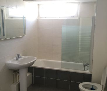 Location Appartement 2 pièces 45m² - Photo 3