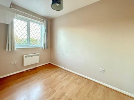 3 bedroom terraced house to rent - Photo 3