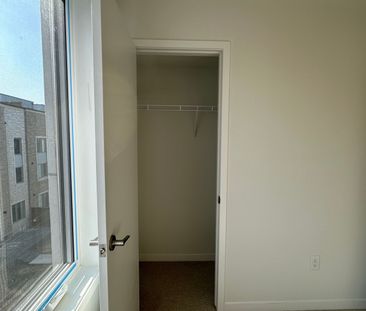 For Lease - 151 Honey Crisp Crescent Unit# TH166, Vaughan, Ontario - Photo 2