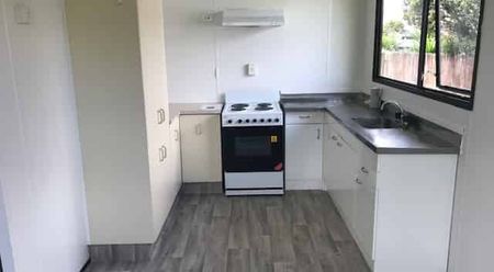 Recently Renovated - Three Bedrooms - Photo 3