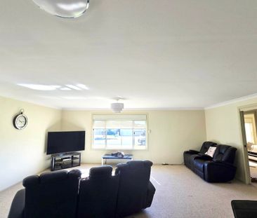 29 Best Street, Parkes NSW 2870 - Photo 2