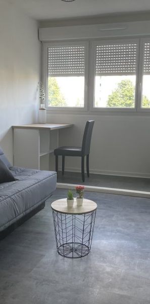Location Appartement 1 pièce 25m² TROYES 10000 - Photo 1