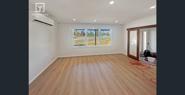 NEWLY RENOVATED- 3 Bedroom 2 Bathroom house Close To CBD - Photo 1