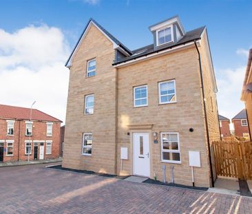 3 Bedroom House - Townhouse - Photo 2