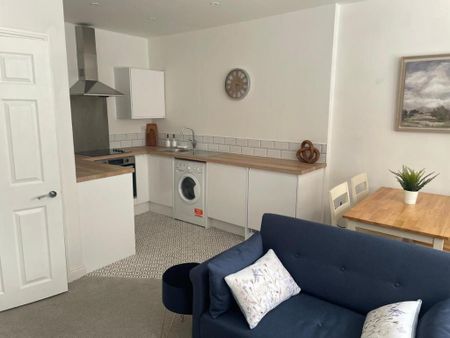 2 bedroom apartment to rent - Photo 2