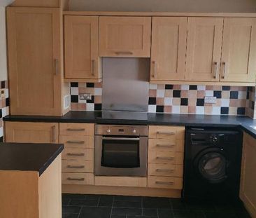 3 bedroom detached house to rent - Photo 4
