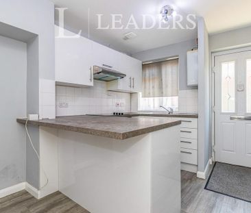 Studio to rent - Photo 6
