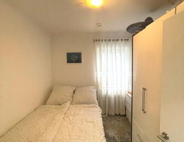 4 Zimmer Wohnung ca 100 m²- Balkon - Hamburg-Meiendorf/Rahlstedt - Foto 1