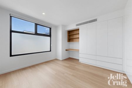 1/3 Duckmanton Court, Bentleigh East - Photo 2