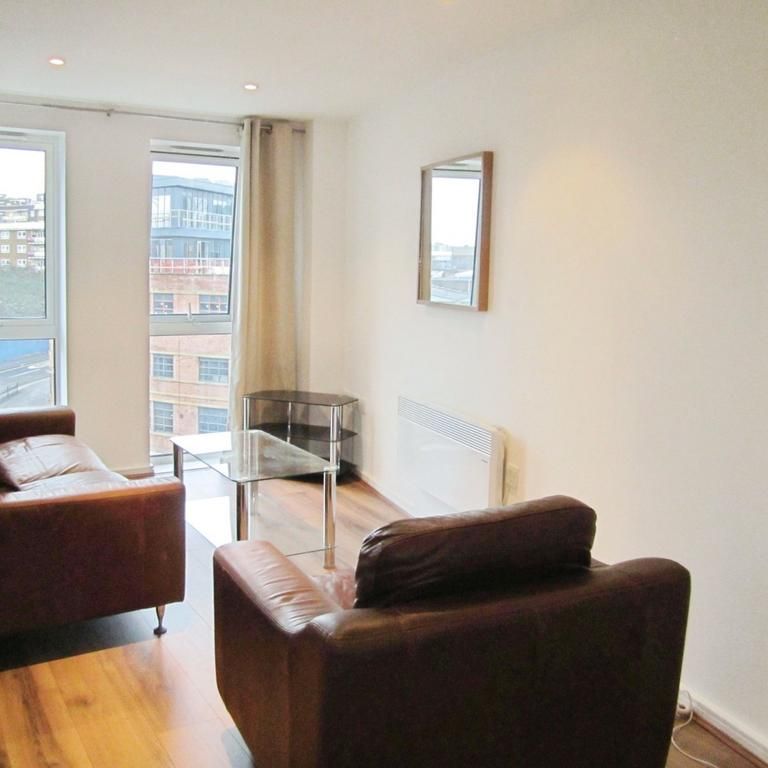 2 bedroom flat to rent - Photo 1
