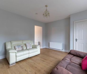 23 Sir Richard Wallace Road, Lisburn, BT28 3ZH - Photo 2