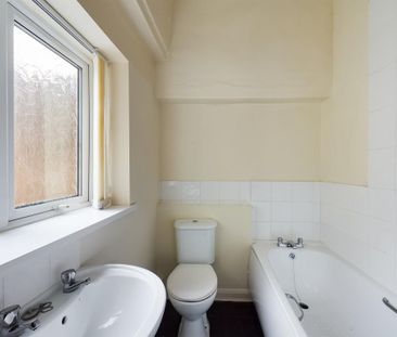 1 bedroom ground floor flat to rent - Photo 5